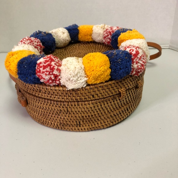 Cleobella Pom Pom Williamsburg Crossbody Basket Bag - Picture 9 of 10